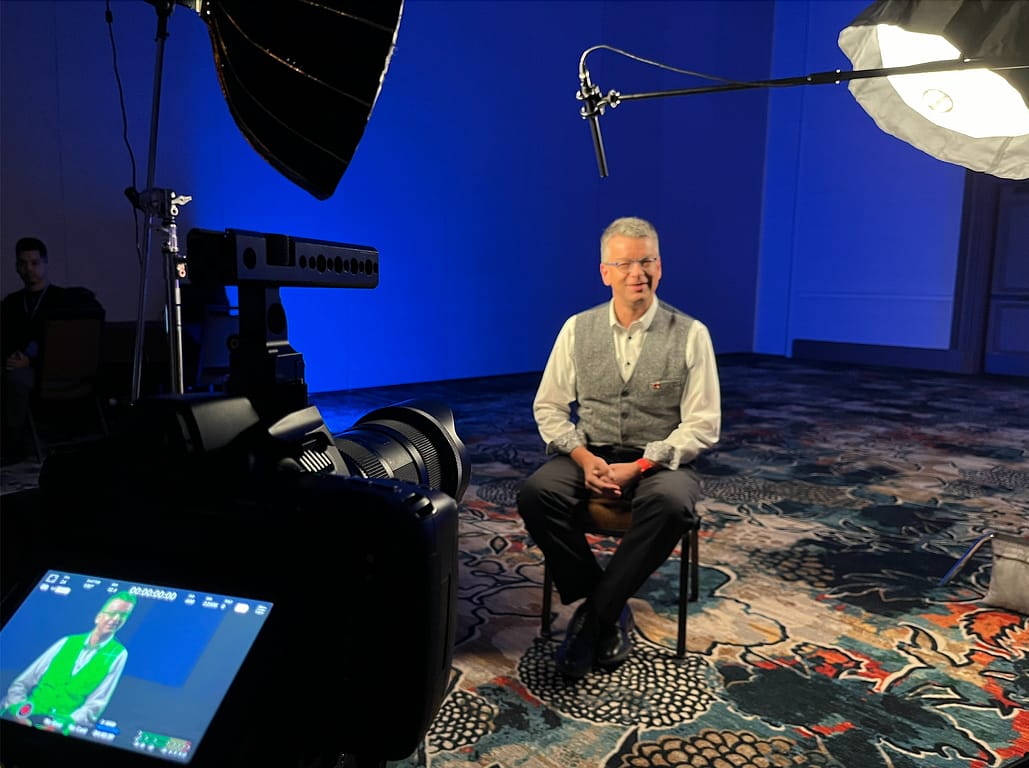 Titelbild zum Beitrag: ISPE interviewte Mitarbeiter von QFINITY