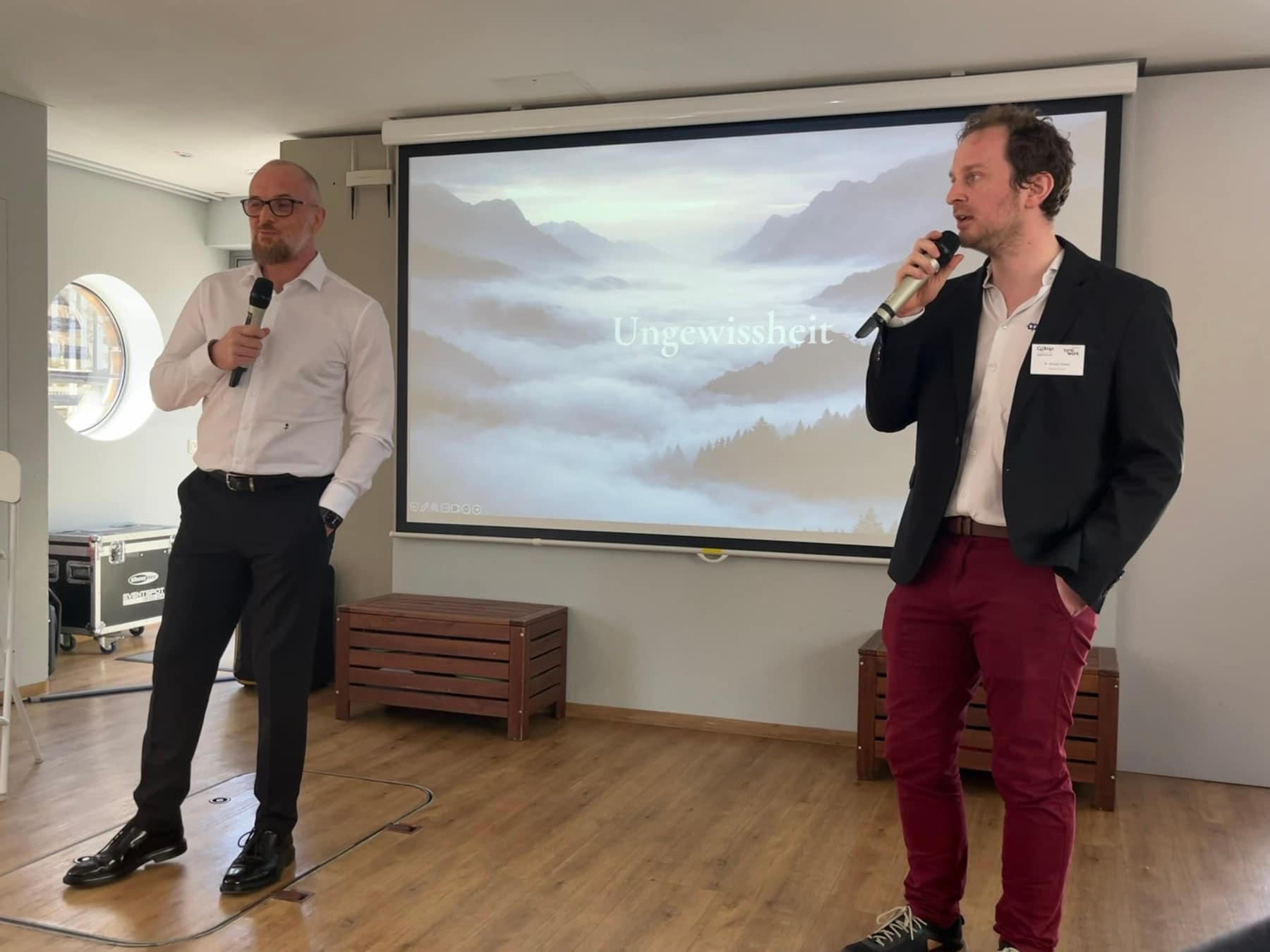 Daniel K&ouml;pke und Oliver Herrmann beim Vortrag auf dem 47. GAMP D-A-CH Forum in Berlin